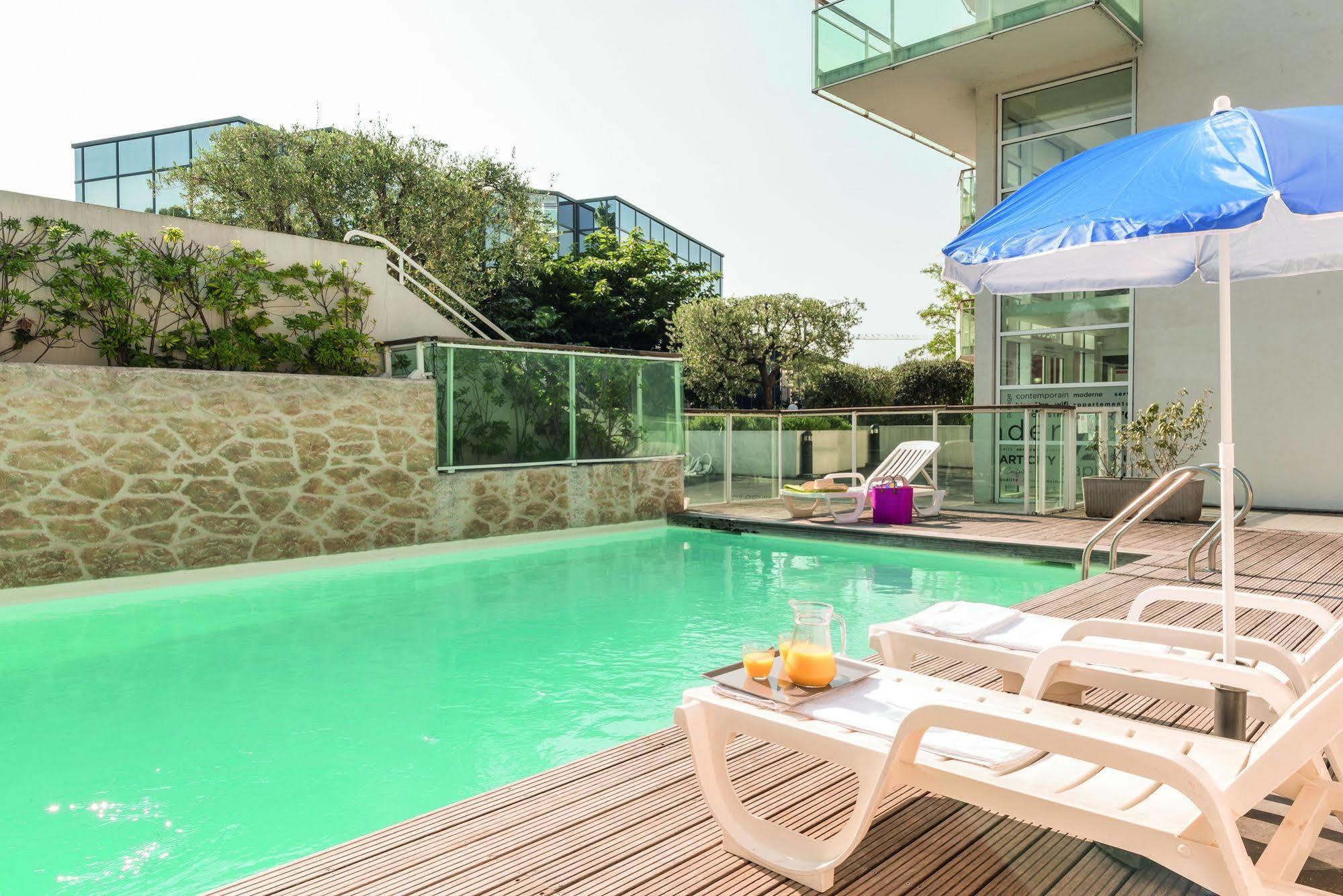 Appart'City Classic Antibes Exteriör bild
