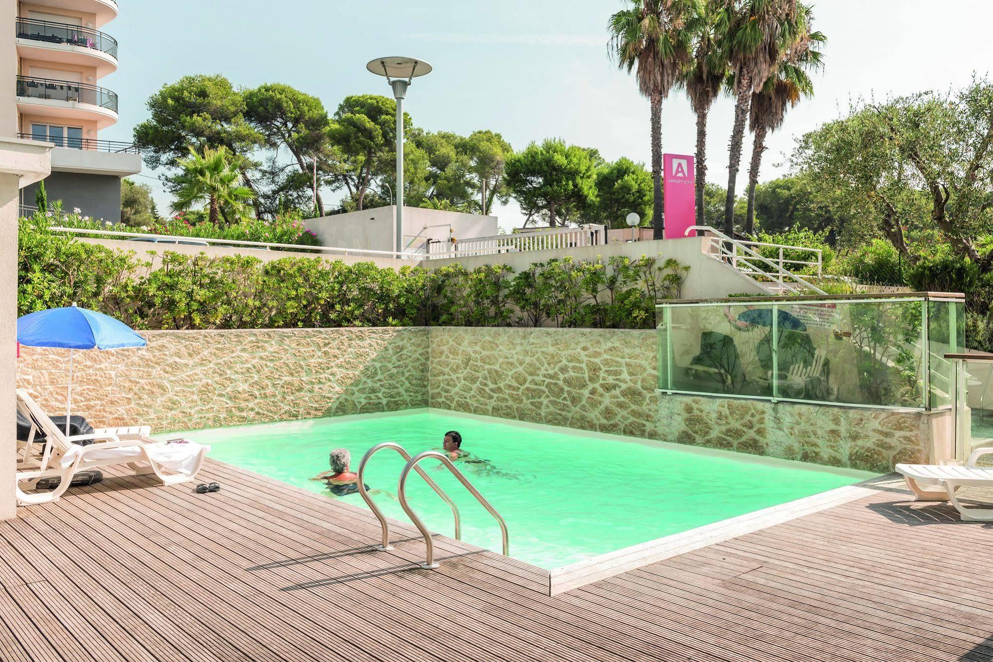 Appart'City Classic Antibes Exteriör bild