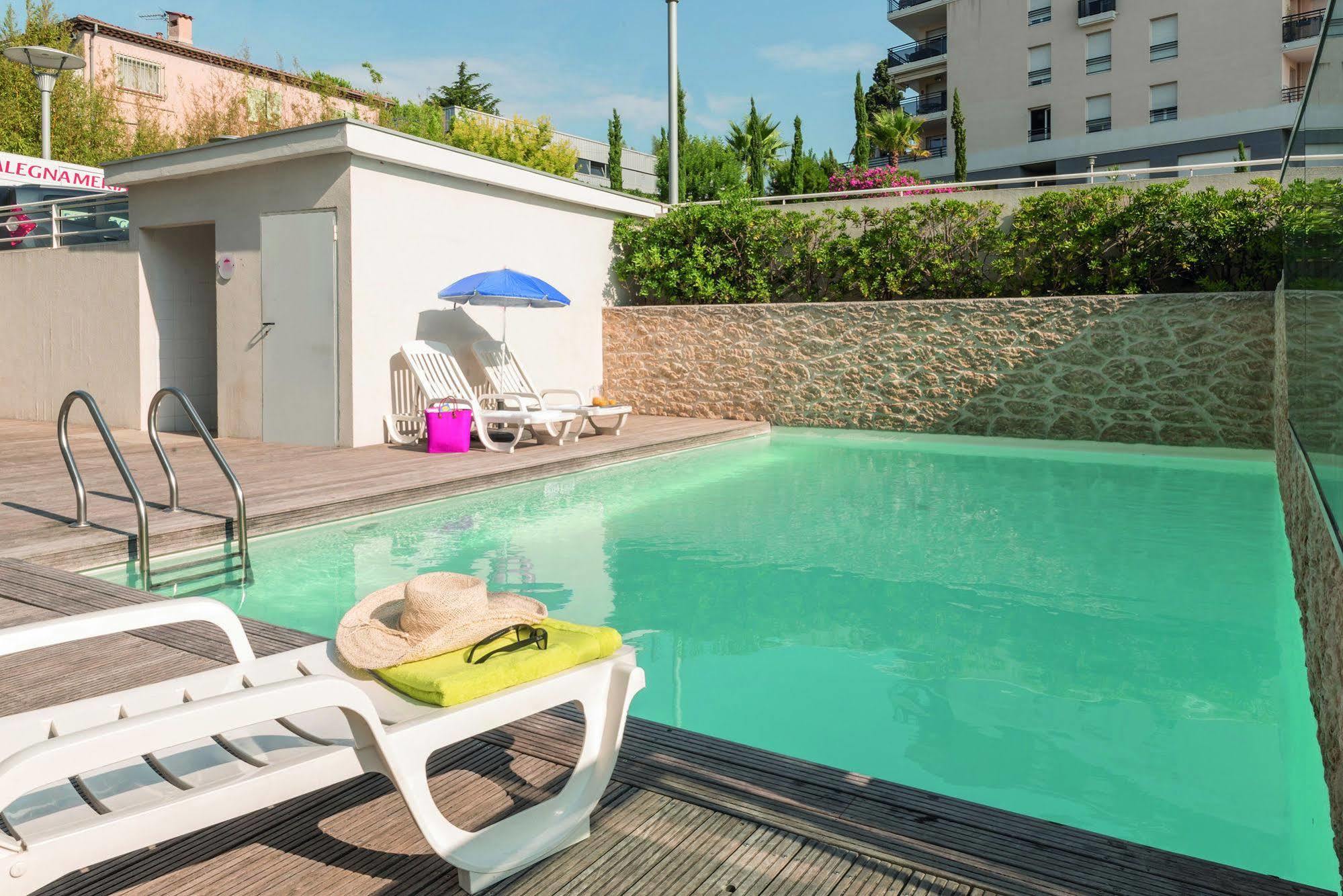 Appart'City Classic Antibes Exteriör bild
